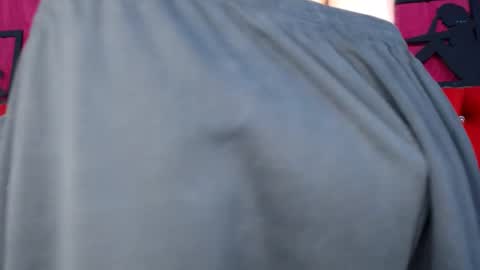 Snapshot of _thomas_hot_ chatting on 02/27/25, 05:13 Thomas online show from 02/27/25, 05:13