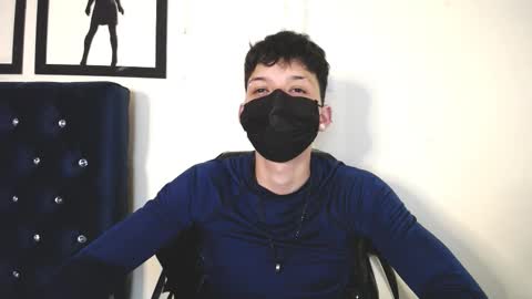 Snapshot of _thomas_hot_ chatting on 10/04/25, 03:04 Thomas online show from 10/04/25, 03:04