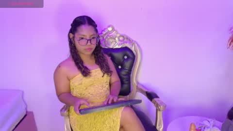 Snapshot of _tinny_hot chatting on 08/03/26, 12:54 tinny online show from 08/03/26, 12:54