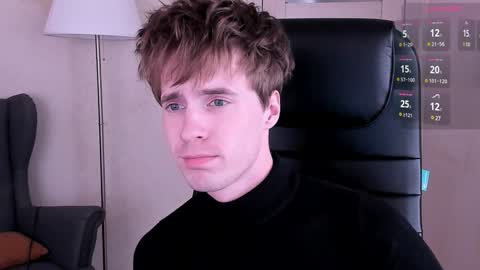 Snapshot of _tokyo_ghoul chatting on 02/08/25, 07:27 _tokyo_ghoul online show from 02/08/25, 07:27