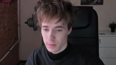 Snapshot of _tokyo_ghoul chatting on 02/14/25, 10:17 _tokyo_ghoul online show from 02/14/25, 10:17