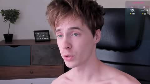 Snapshot of _tokyo_ghoul chatting on 02/15/25, 04:23 _tokyo_ghoul online show from 02/15/25, 04:23