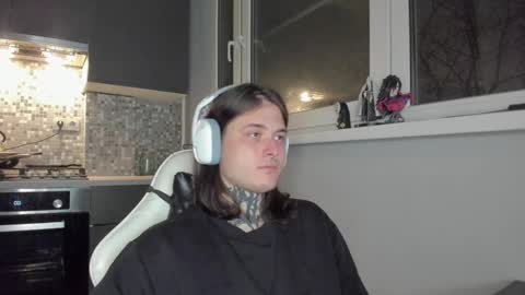 _torfin_ online show from 03/12/25, 04:46