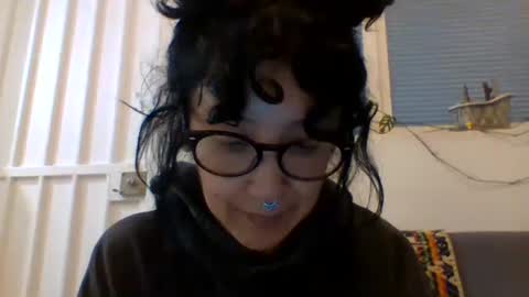 Snapshot of _tutti_frutti_ chatting on 01/08/25, 04:44 _tutti_frutti_ online show from 01/08/25, 04:44