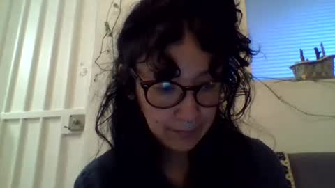 Snapshot of _tutti_frutti_ chatting on 01/10/25, 12:17 _tutti_frutti_ online show from 01/10/25, 12:17