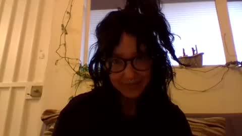 Snapshot of _tutti_frutti_ chatting on 01/21/25, 12:04 _tutti_frutti_ online show from 01/21/25, 12:04