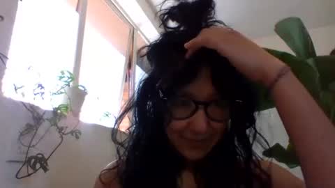 Snapshot of _tutti_frutti_ chatting on 01/27/25, 10:06 _tutti_frutti_ online show from 01/27/25, 10:06