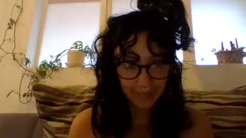 Snapshot of _tutti_frutti_ chatting on 02/02/25, 11:32 _tutti_frutti_ online show from 02/02/25, 11:32