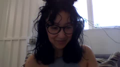 Snapshot of _tutti_frutti_ chatting on 02/08/25, 08:32 _tutti_frutti_ online show from 02/08/25, 08:32