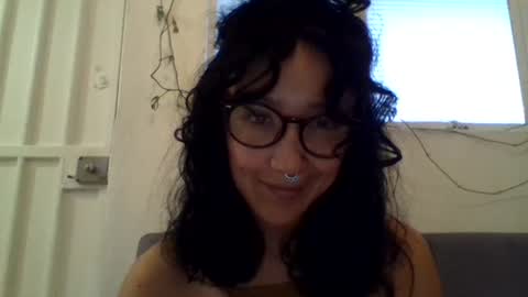 Snapshot of _tutti_frutti_ chatting on 02/12/25, 12:05 _tutti_frutti_ online show from 02/12/25, 12:05