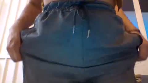 Snapshot of _tutti_frutti_ chatting on 02/14/25, 12:41 _tutti_frutti_ online show from 02/14/25, 12:41