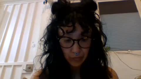 Snapshot of _tutti_frutti_ chatting on 02/16/25, 05:48 _tutti_frutti_ online show from 02/16/25, 05:48