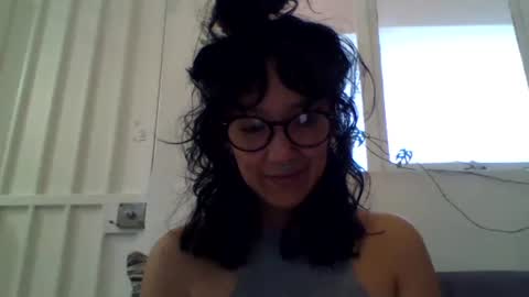 Snapshot of _tutti_frutti_ chatting on 02/16/25, 10:32 _tutti_frutti_ online show from 02/16/25, 10:32