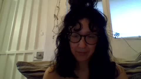 Snapshot of _tutti_frutti_ chatting on 02/23/25, 12:19 _tutti_frutti_ online show from 02/23/25, 12:19