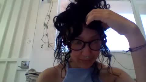 Snapshot of _tutti_frutti_ chatting on 02/23/25, 10:20 _tutti_frutti_ online show from 02/23/25, 10:20