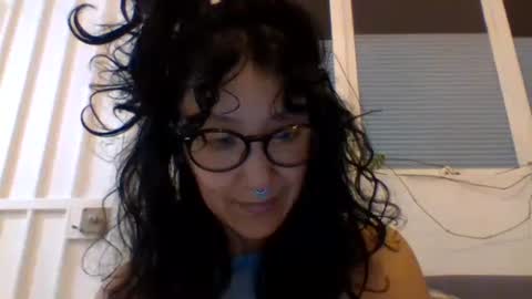 Snapshot of _tutti_frutti_ chatting on 03/01/25, 01:11 _tutti_frutti_ online show from 03/01/25, 01:11