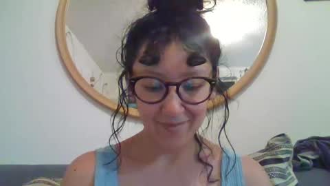 Snapshot of _tutti_frutti_ chatting on 09/14/25, 02:33 _tutti_frutti_ online show from 09/14/25, 02:33