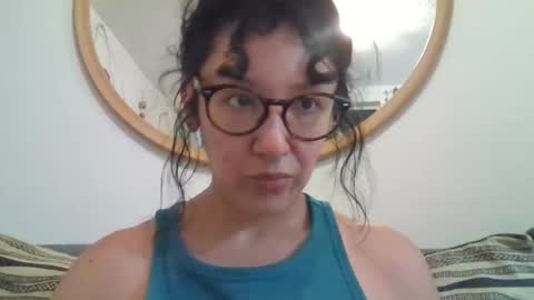 Snapshot of _tutti_frutti_ chatting on 09/16/25, 04:35 _tutti_frutti_ online show from 09/16/25, 04:35