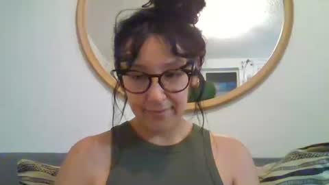 Snapshot of _tutti_frutti_ chatting on 09/19/25, 12:45 _tutti_frutti_ online show from 09/19/25, 12:45