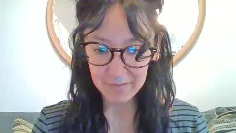 Snapshot of _tutti_frutti_ chatting on 09/22/25, 04:25 _tutti_frutti_ online show from 09/22/25, 04:25