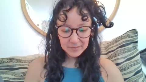 Snapshot of _tutti_frutti_ chatting on 10/02/25, 10:50 _tutti_frutti_ online show from 10/02/25, 10:50