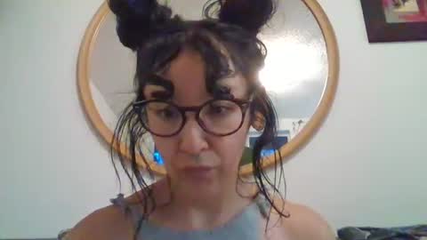 Snapshot of _tutti_frutti_ chatting on 10/08/25, 12:19 _tutti_frutti_ online show from 10/08/25, 12:19