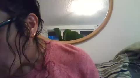 Snapshot of _tutti_frutti_ chatting on 10/11/25, 12:21 _tutti_frutti_ online show from 10/11/25, 12:21