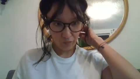 Snapshot of _tutti_frutti_ chatting on 10/27/25, 02:37 _tutti_frutti_ online show from 10/27/25, 02:37