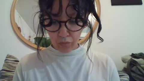 Snapshot of _tutti_frutti_ chatting on 11/15/25, 04:43 _tutti_frutti_ online show from 11/15/25, 04:43