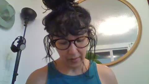 Snapshot of _tutti_frutti_ chatting on 11/30/25, 12:14 _tutti_frutti_ online show from 11/30/25, 12:14