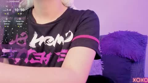 Snapshot of _urcutekitty chatting on 03/26/26, 03:01 online show from 03/26/26, 03:01