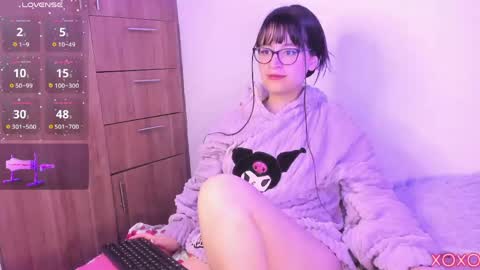 Snapshot of _urcutekitty chatting on 05/13/26, 06:00 online show from 05/13/26, 06:00