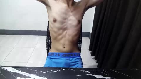 Snapshot of _urhotjessie_ chatting on 11/21/25, 07:23 jessie online show from 11/21/25, 07:23