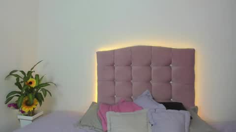 Snapshot of _valediaz__ chatting on 12/09/24, 05:30 Vale online show from 12/09/24, 05:30