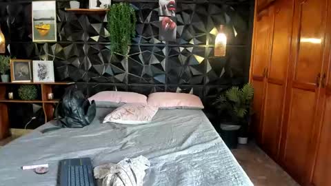 Snapshot of _valentina_69 chatting on 09/24/25, 02:53 _valentina_69 online show from 09/24/25, 02:53