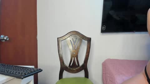 Snapshot of _valentina_69 chatting on 05/29/26, 11:58 _valentina_69 online show from 05/29/26, 11:58