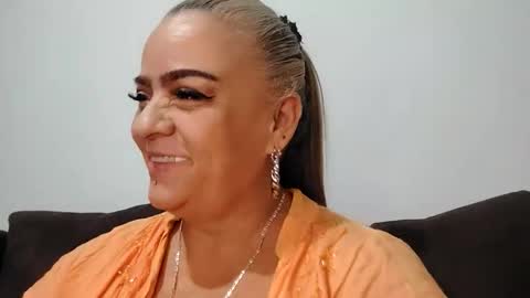 Valerie online show from 11/11/25, 10:04