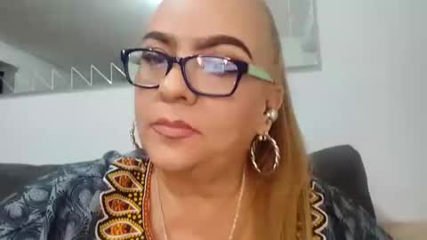 Valerie online show from 11/25/25, 07:25