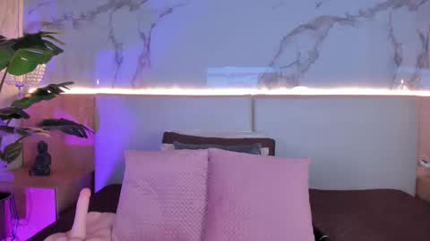 Valery online show from 10/31/25, 03:40