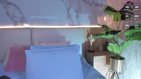 Snapshot of _valeryysmith_ chatting on 06/11/26, 04:43 Valery online show from 06/11/26, 04:43