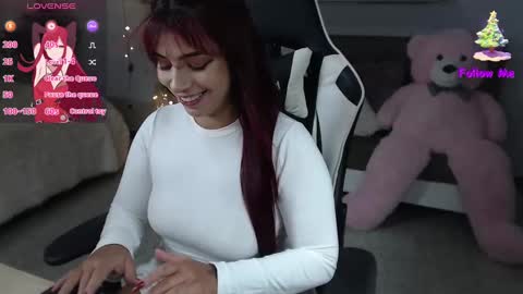 Snapshot of _vane_lopez chatting on 12/21/24, 10:40 vane online show from 12/21/24, 10:40