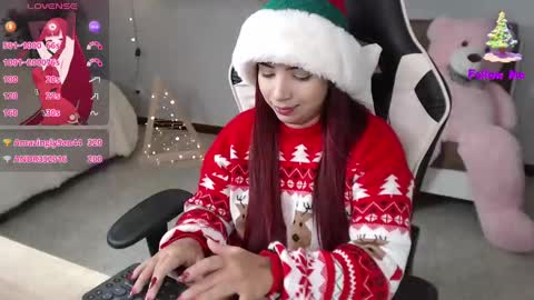 Snapshot of _vane_lopez chatting on 12/24/24, 02:01 vane online show from 12/24/24, 02:01