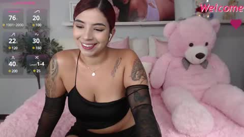 Snapshot of _vane_lopez chatting on 01/19/25, 01:21 vane online show from 01/19/25, 01:21