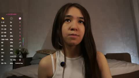 Snapshot of _vi_vi_ chatting on 04/18/26, 07:58 Viola online show from 04/18/26, 07:58