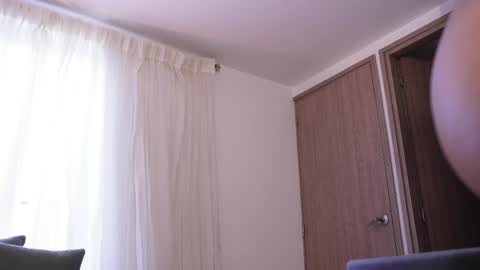 Snapshot of _victoria_florez chatting on 06/04/26, 08:37 VICTORIA online show from 06/04/26, 08:37