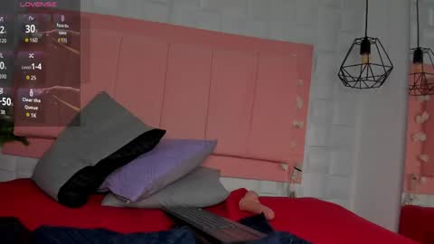 Snapshot of _victoria_milf_ chatting on 04/21/26, 01:42 victoria online show from 04/21/26, 01:42