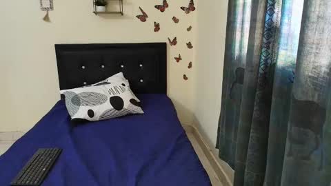 _victoriia_971 online show from 02/24/25, 12:26