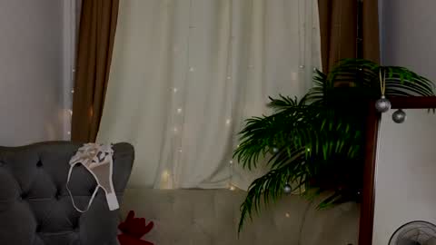 Violet online show from 01/12/25, 11:26