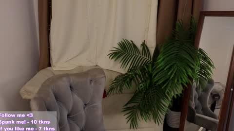 Violet online show from 01/31/25, 02:26