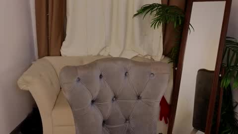 Violet online show from 02/12/25, 08:40